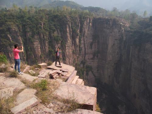 伦敦原油期货实时行情 纽约原油cfd期货行情！(图2)
