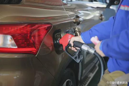 今日油价迎来大幅暴涨,调价后全国地区油价一览!(图10) 今日油价迎来大幅暴涨,调价后全国地区油价一览!(图10)