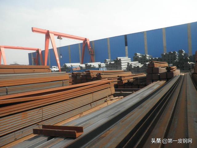 钢价局部下跌，铁矿石期货跌逾3%(图1)