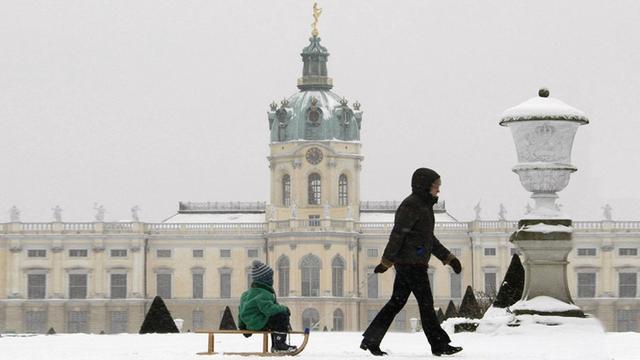 美国或将要没收俄罗斯的银行卡,俄警告胆敢扣押黄金等于金融宣战(图4) 美国或将要没收俄罗斯的银行卡,俄警告胆敢扣押黄金等于金融宣战(图4)