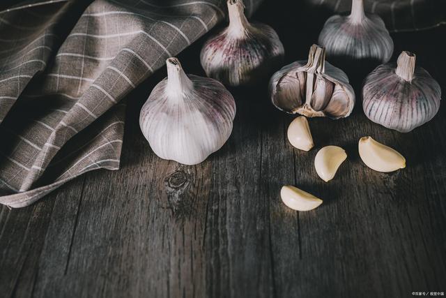 花生期货跌破8000关口,为何单边走势成常态?(图3) 花生期货跌破8000关口,为何单边走势成常态?(图3)